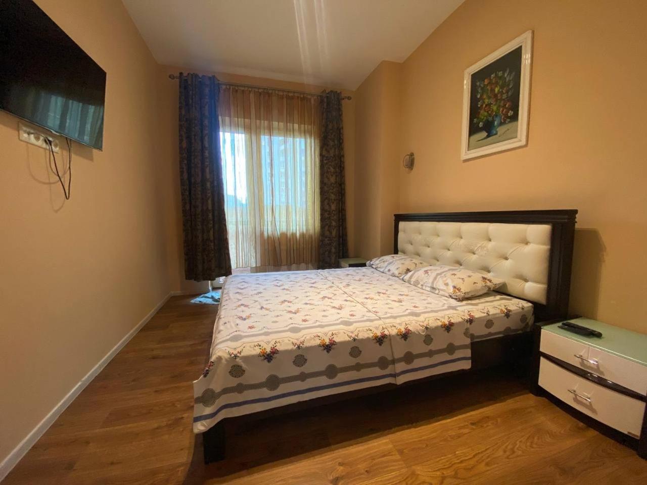 Apartment On Dragomirova Kiew Exterior foto