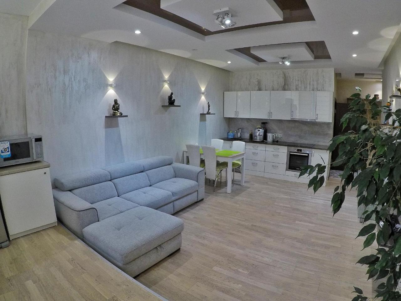 Apartment On Dragomirova Kiew Exterior foto